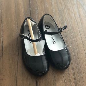 Nina Toddler Dress shoes Sz 6M Black Patent